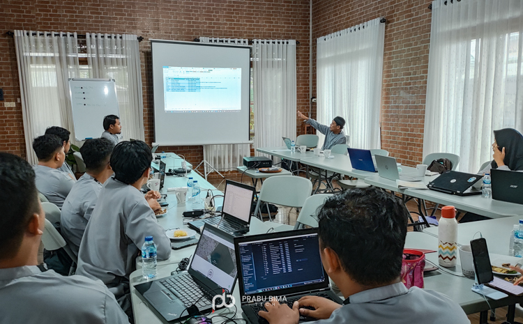 Agenda Rapat Tahunan dan Pemilihan Manajer Baru: Menuju Masa Depan yang Lebih Baik