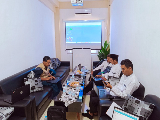 Sosialisasi Aplikasi Edupay dan Aplikasi SDM di MBS Pleret Jogja: Terobosan Teknologi dalam Pendidikan