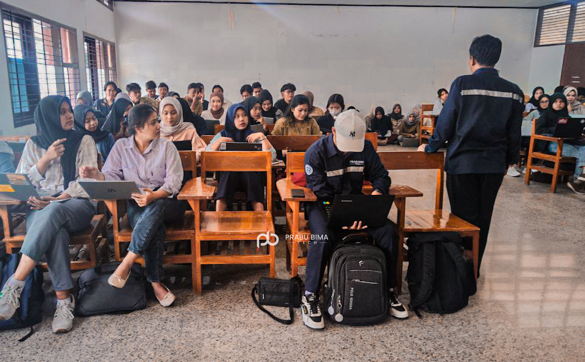 Tim CV Prabu Bima Tech Menjadi Dosen Terbang di Universitas Jenderal Soedirman, Ajarkan Pembuatan Aplikasi Akuntansi