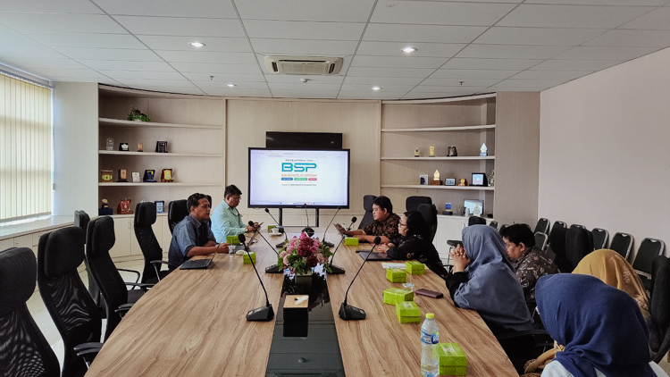 Diskusi Kolaboratif Universitas Jendral Soedirman dan BSI Serta CV Prabu Bima Tech Dalam Pembuatan Aplikasi Bank Mini Untuk Kebutuhan Praktikum Mahasiswa
