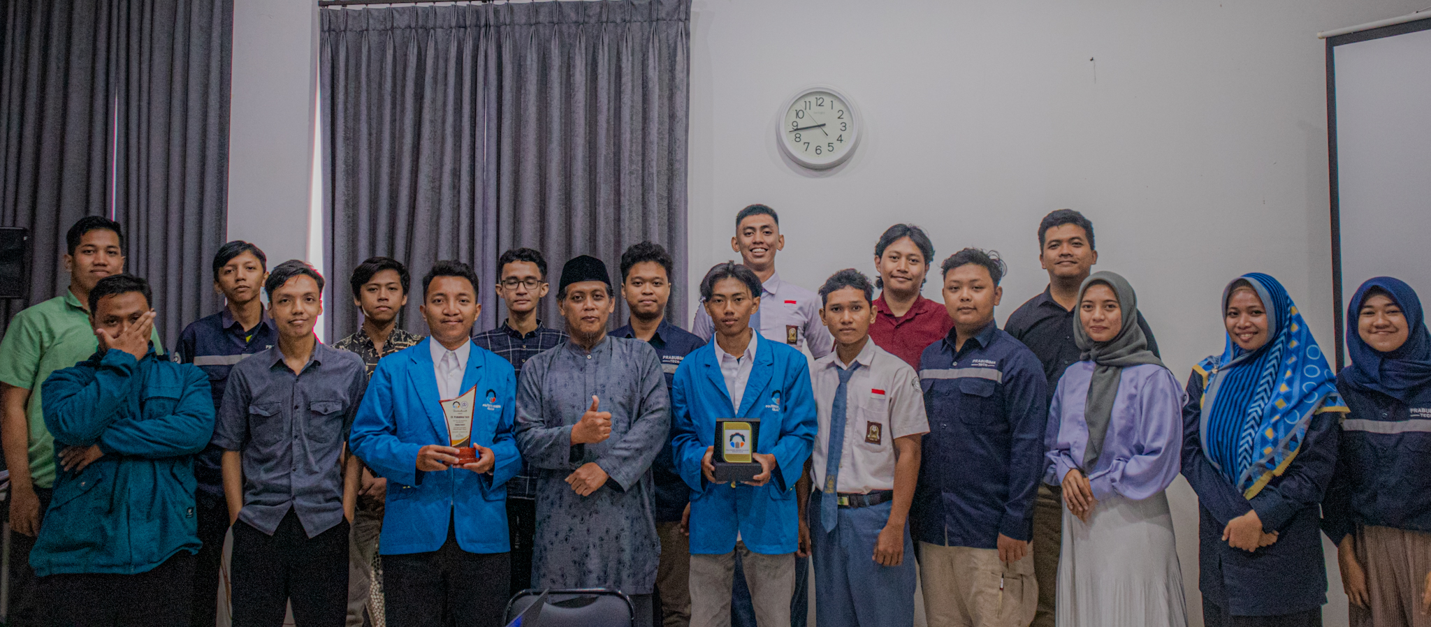 Presentasi Projek Akhir Mahasiswa Magang Politeknik Negeri Cilacap